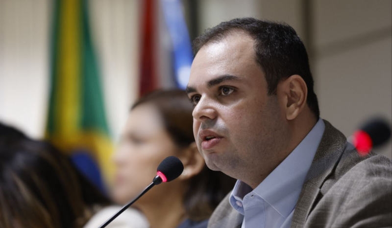 Governador do AM intensifica apoio à segurança e qualificação profissional