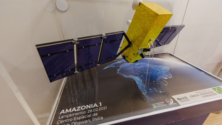 Entenda como os satélites brasileiros são lançados ao espaço