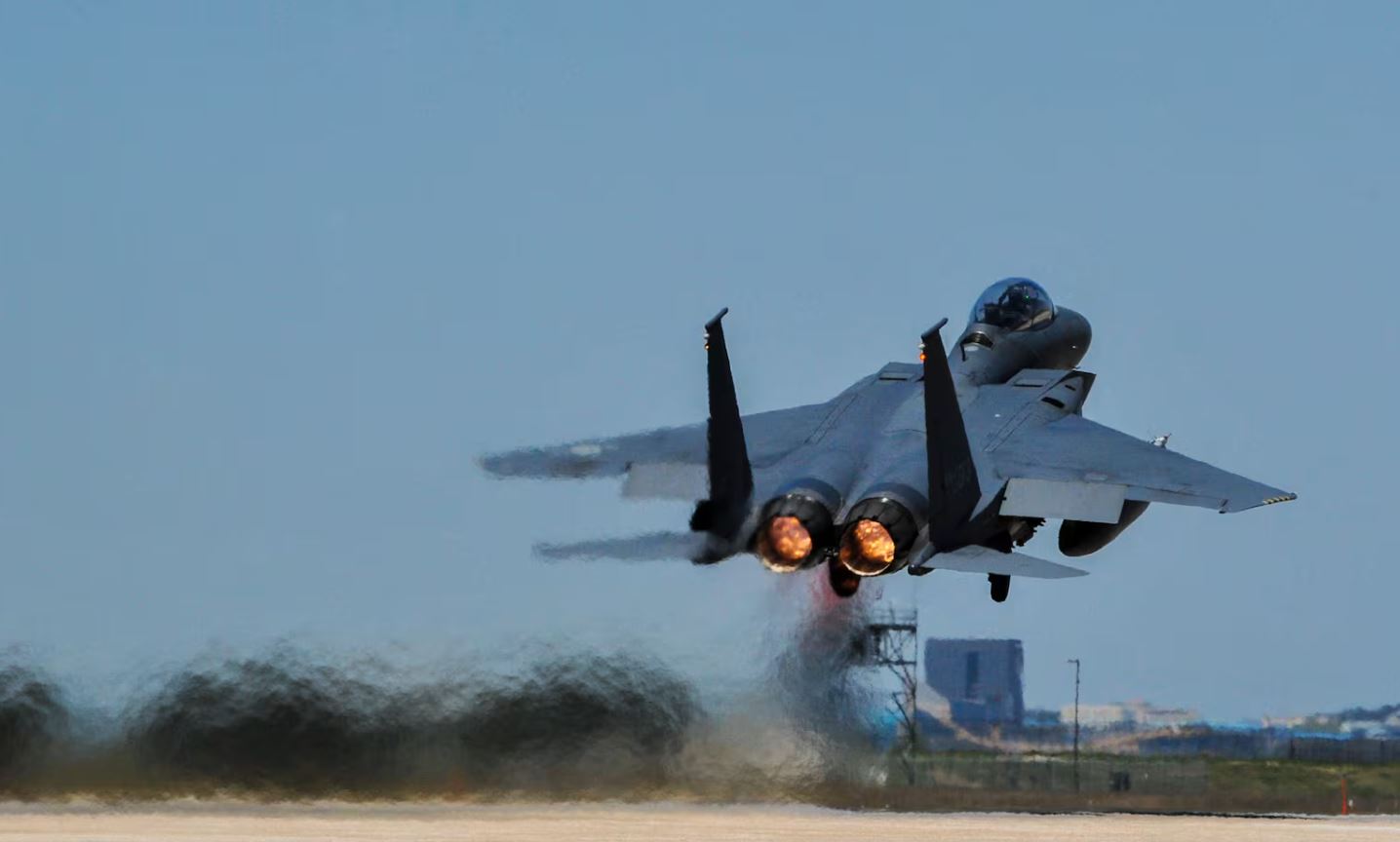 Colisão entre caças da Coreia do Sul ocorreu por tentativa de registro de imagem