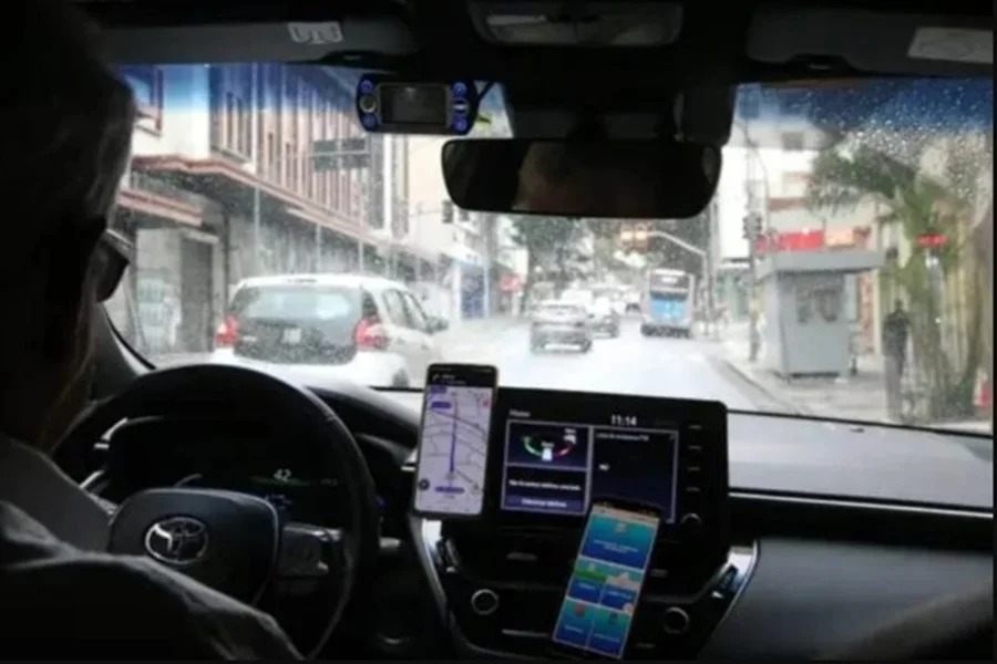 Justiça determina indenização a consumidor por erro em Pix em Manaus