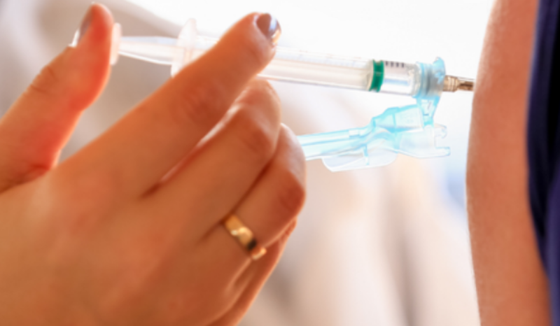 Vacinação é essencial para quem viaja a países com surto de sarampo