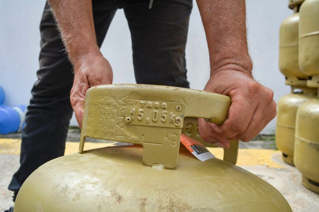 Pesquisa revela variação de até R$ 20 no preço do gás de cozinha em Manaus