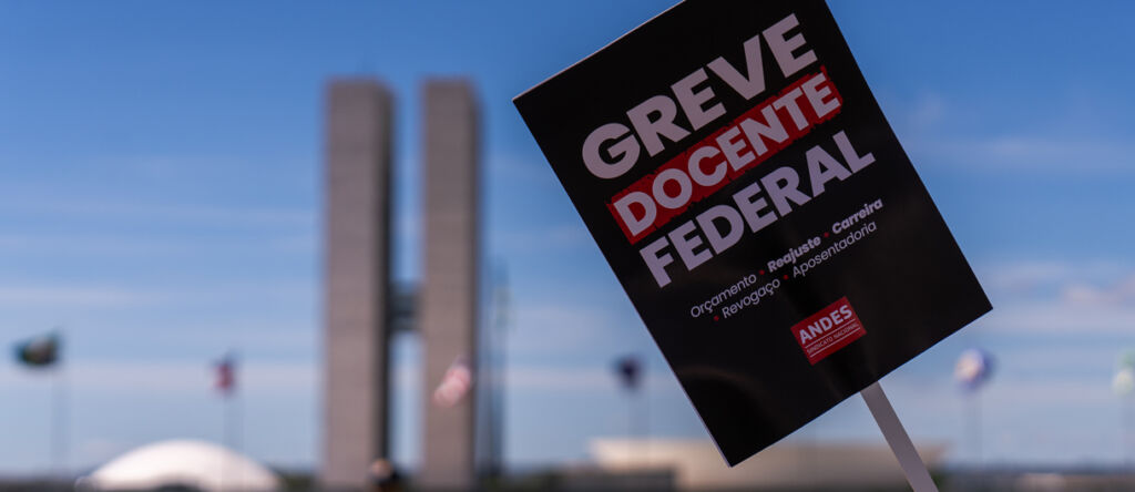 Comissão discute avanços e desafios após greve nas universidades federais