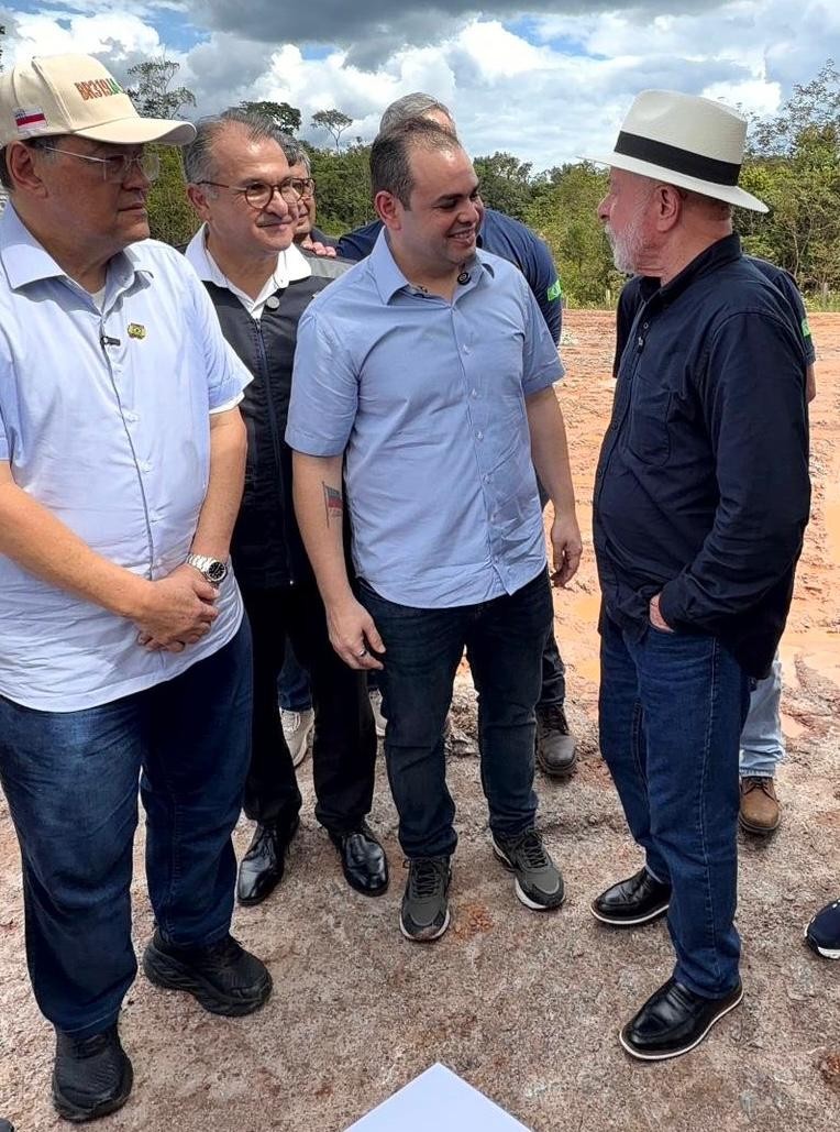 Governador Roberto Cidade e Lula visitam BR-319 em Borba para discutir pavimentação
