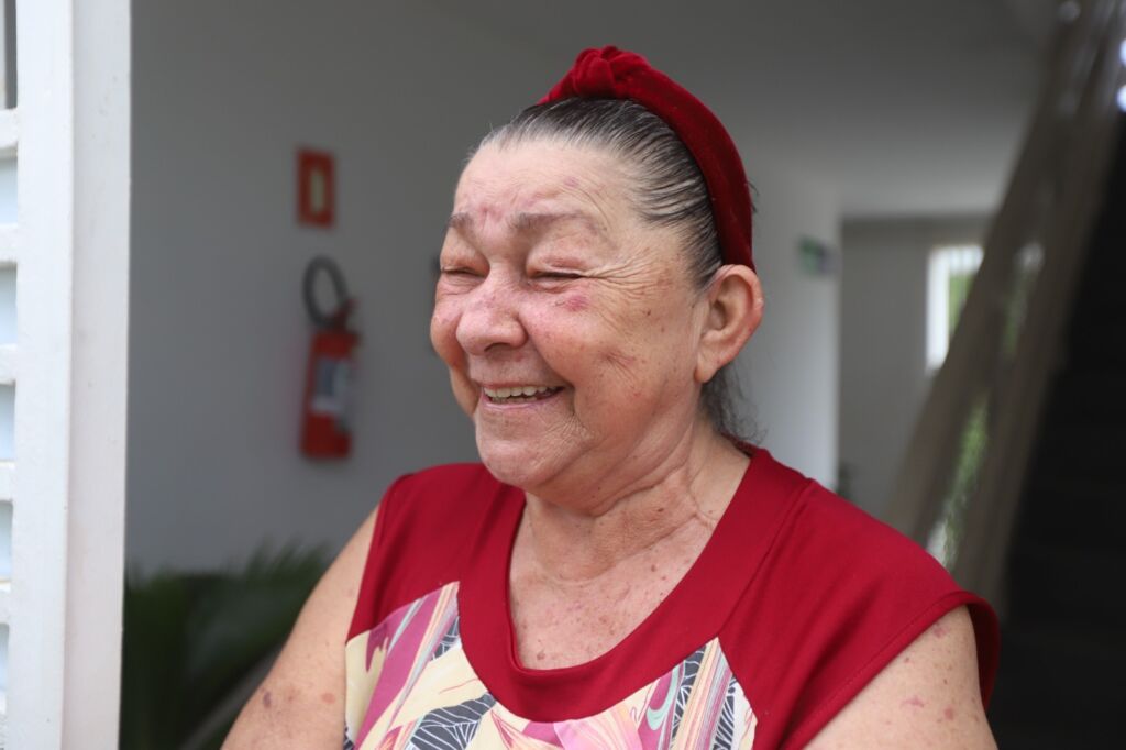 Aposentada celebra Dia das Mães em novo lar seguro no Maués