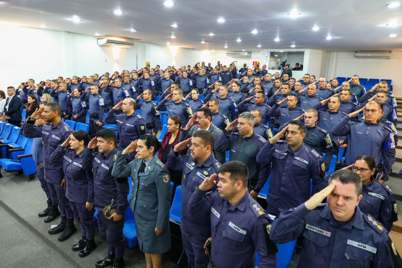 UEA Forma 100 Novos Oficiais da PM com Foco em Segurança Pública