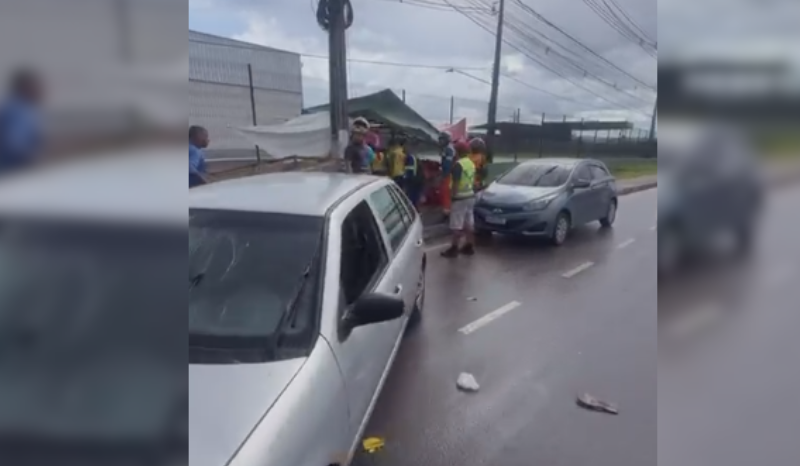 Motorista dorme ao volante e provoca atropelamentos na Avenida do Turismo