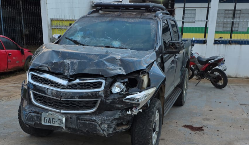 Homem é preso após furtar caminhonete e causar acidentes em Novo Airão
