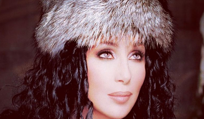 Cher: Uma carreira brilhante e 80 anos de sucessos
