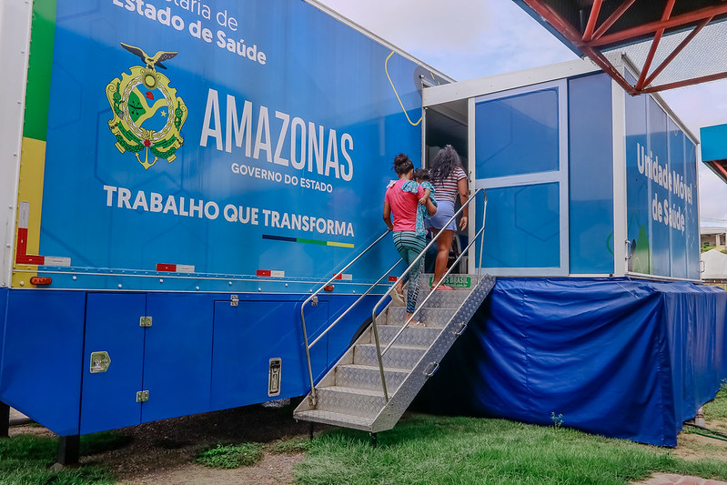 Carreta da Saúde inicia atendimentos na zona leste de Manaus