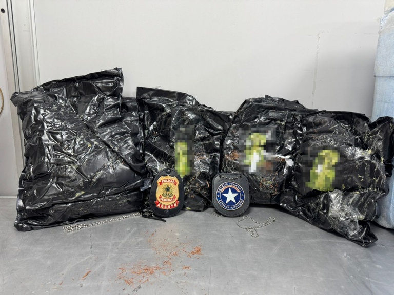 Polícia Federal apreende 3,5 kg de cocaína no Aeroporto Internacional Eduardo Gomes