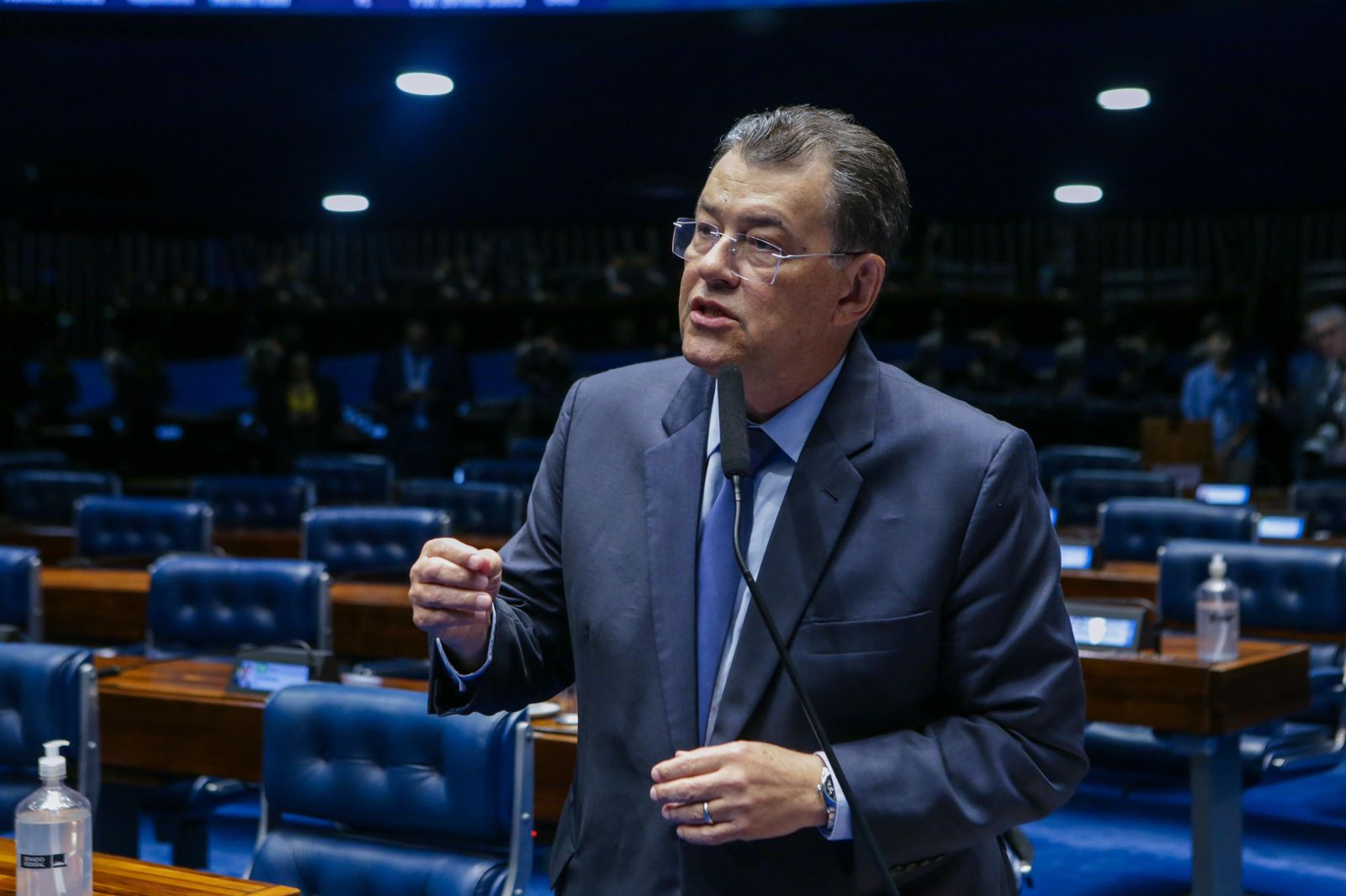 Senado aprova reforma que barateia a Carteira de Motorista com apoio de Braga