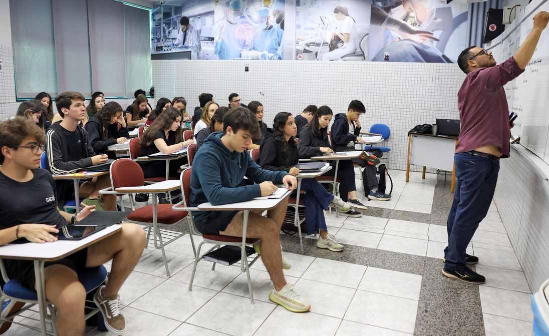Estudantes com Dívidas do Fies Podem Renegociar a Partir de Quarta-Feira