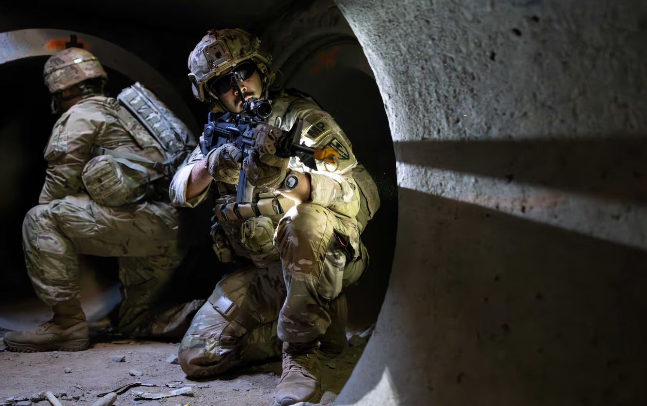 Exército dos EUA testa IA para se preparar contra ataques cibernéticos