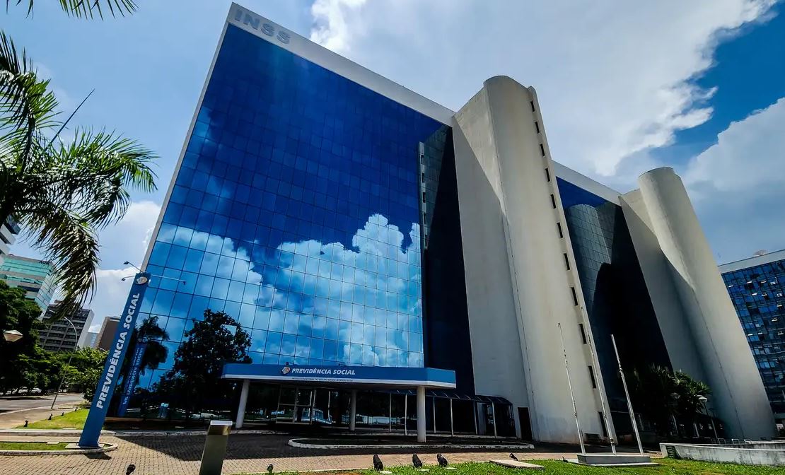 STF mantém decisão contra revisão de aposentadorias do INSS