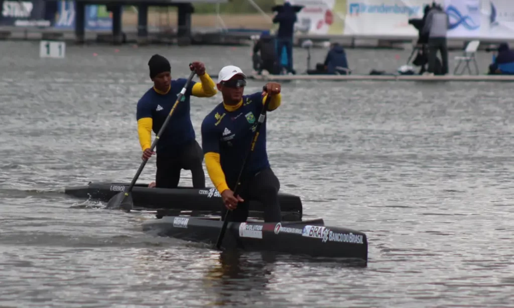 Brasil brilha com dois ouros na Copa do Mundo de Canoagem na Alemanha