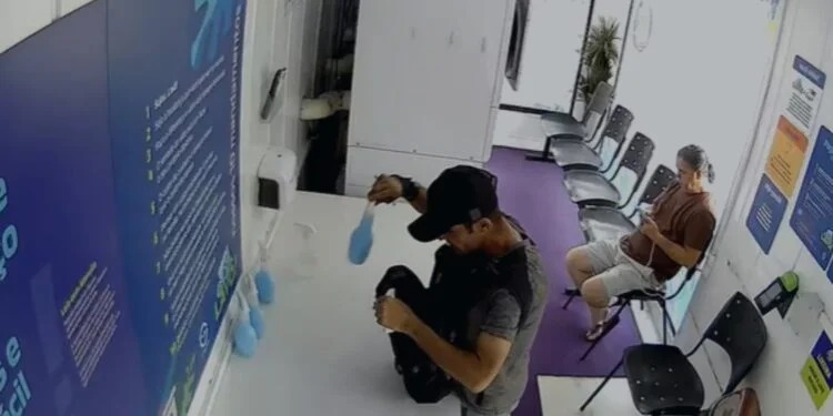 Homem é flagrado furtando produtos de lavanderia 24h no Japiim, Manaus