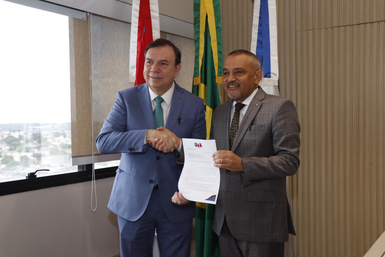 TJAM recebe lista sêxtupla da OAB Amazonas para vaga do Quinto Constitucional