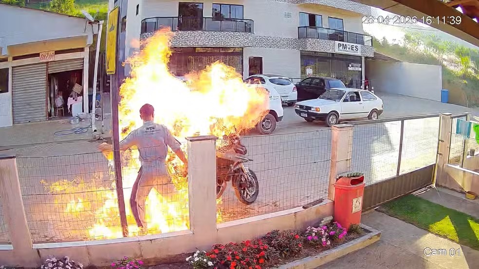 Mulher morre após ser atingida por chamas durante abordagem policial no ES