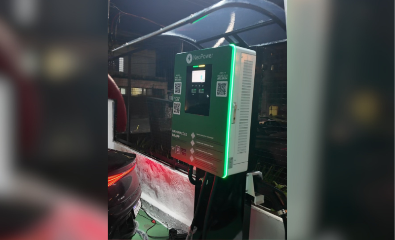 Manaus recebe estação de recarga ultrarrápida para veículos elétricos