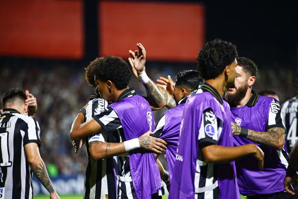 Santos não possui registros da confusão entre Neymar e Robinho Jr.