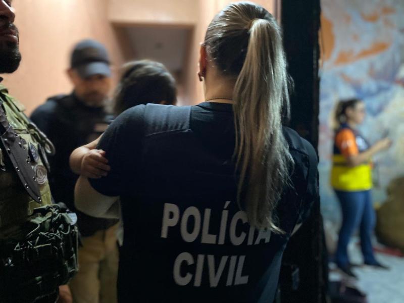 Operação em Manaus resgata crianças e encerra festa clandestina