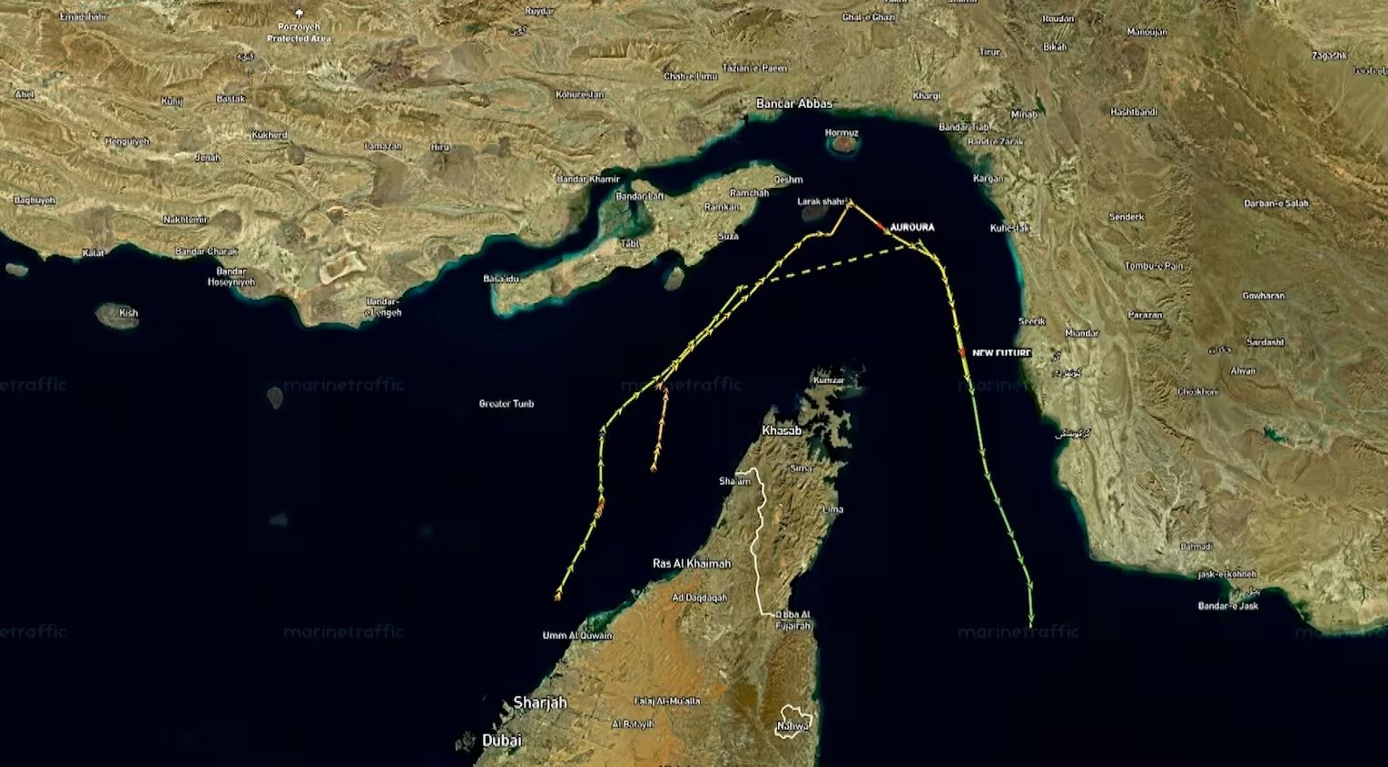 Navios retidos e restrições no estreito de Ormuz após conflito entre EUA, Israel e Irã