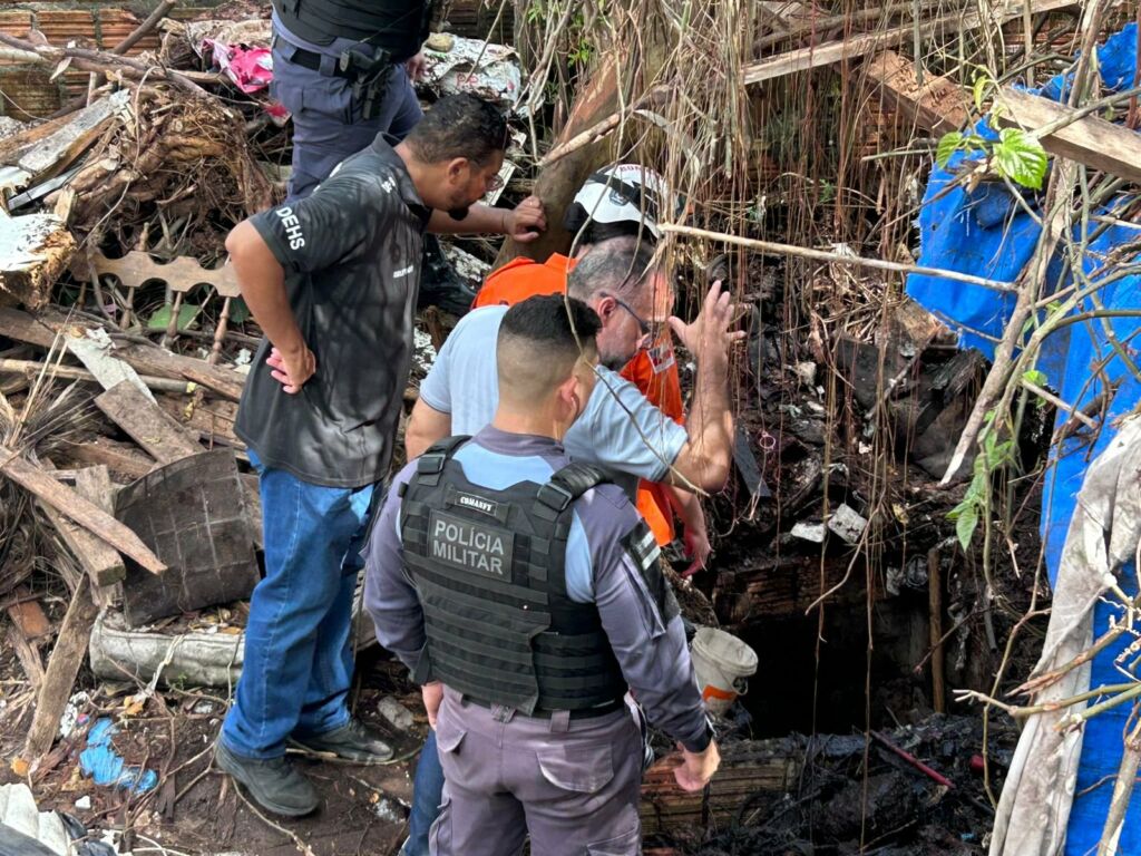 Bombeiros encontram ossada de ex-PM após confissão do filho