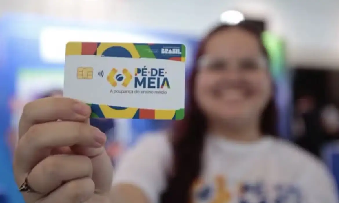 Início do pagamento da quarta parcela do Pé-de-Meia 2026 é nesta segunda-feira