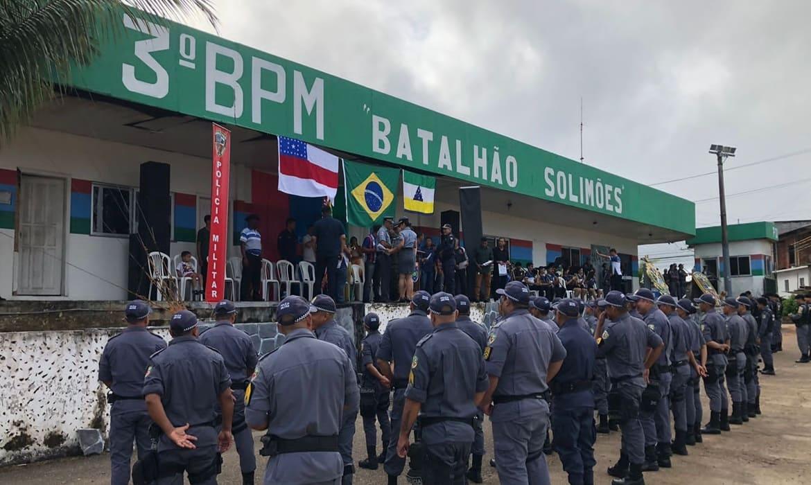 Homem de 30 anos é preso suspeito de matar padrasto em Tefé