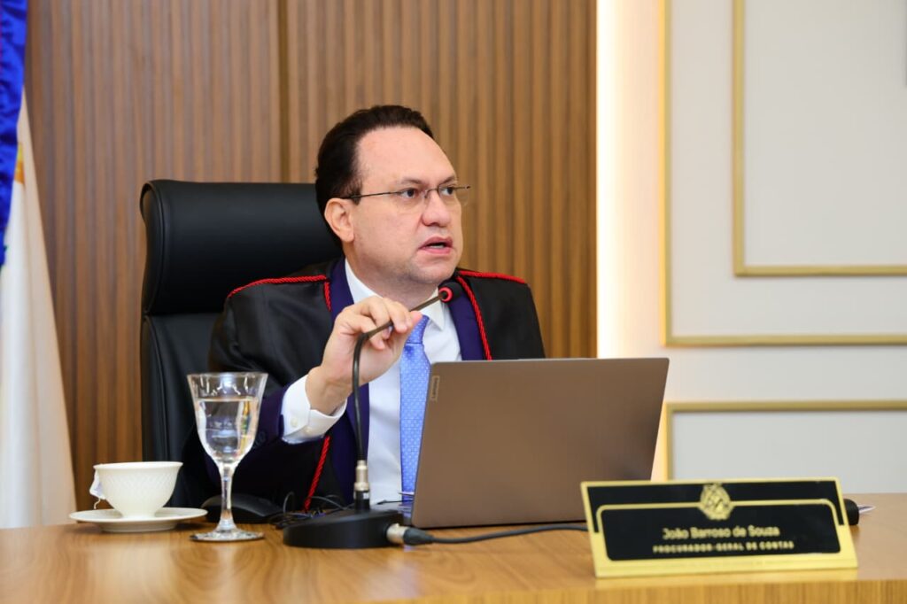 João Barroso é reconduzido à Procuradoria-Geral do MPC-AM por mais dois anos