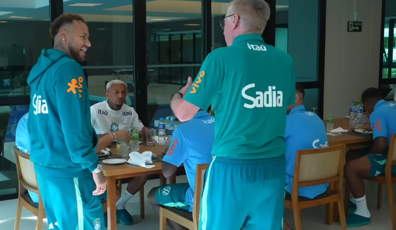Neymar sofre lesão e pode ficar até três semanas fora dos campos