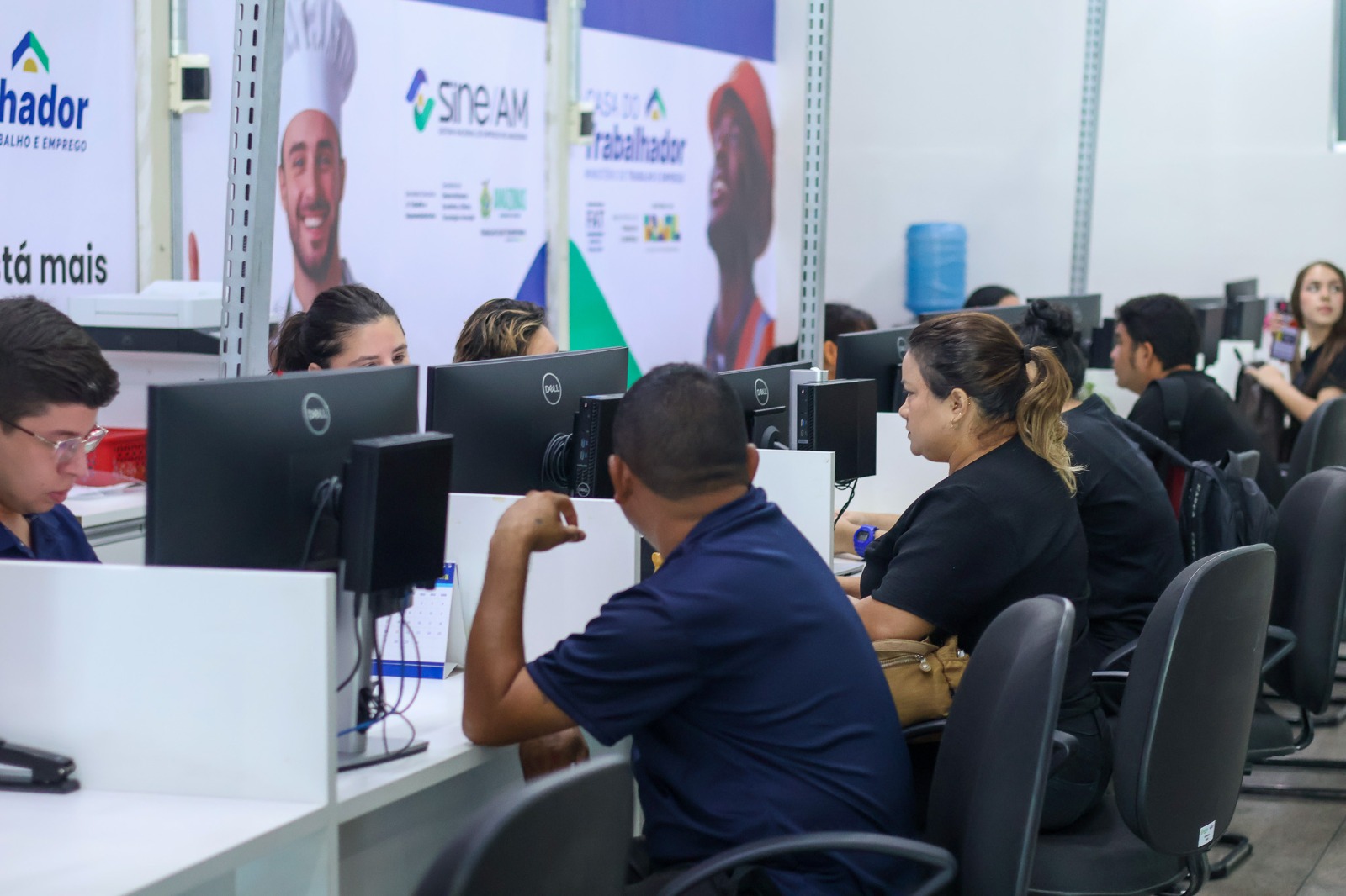 Sine Amazonas oferece 153 oportunidades de trabalho nesta terça-feira