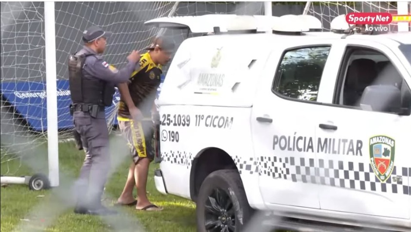 Torcedor do Amazonas FC é detido por racismo contra jogador da Ferroviária