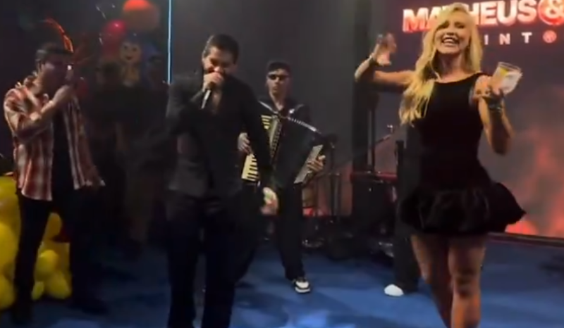 Zé Felipe canta música marcante para Virginia Fonseca em festa da filha