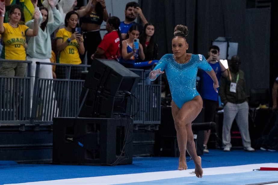 Rebeca Andrade brilha e conquista ouro no Pan-Americano de Ginástica