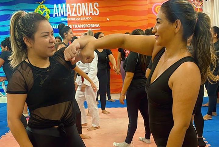 Curso gratuito de defesa pessoal feminina é oferecido em Parintins