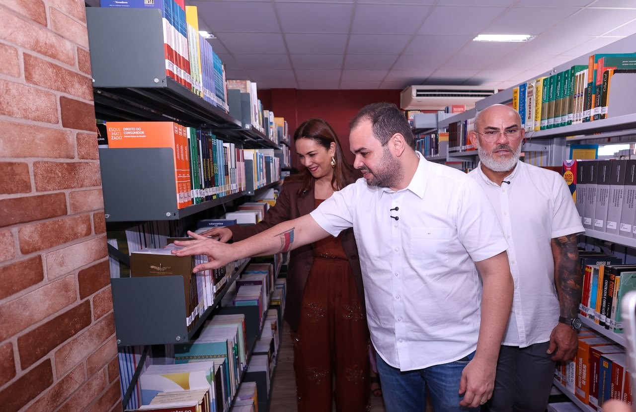 Governo do Amazonas entrega nova biblioteca da UEA em Itacoatiara