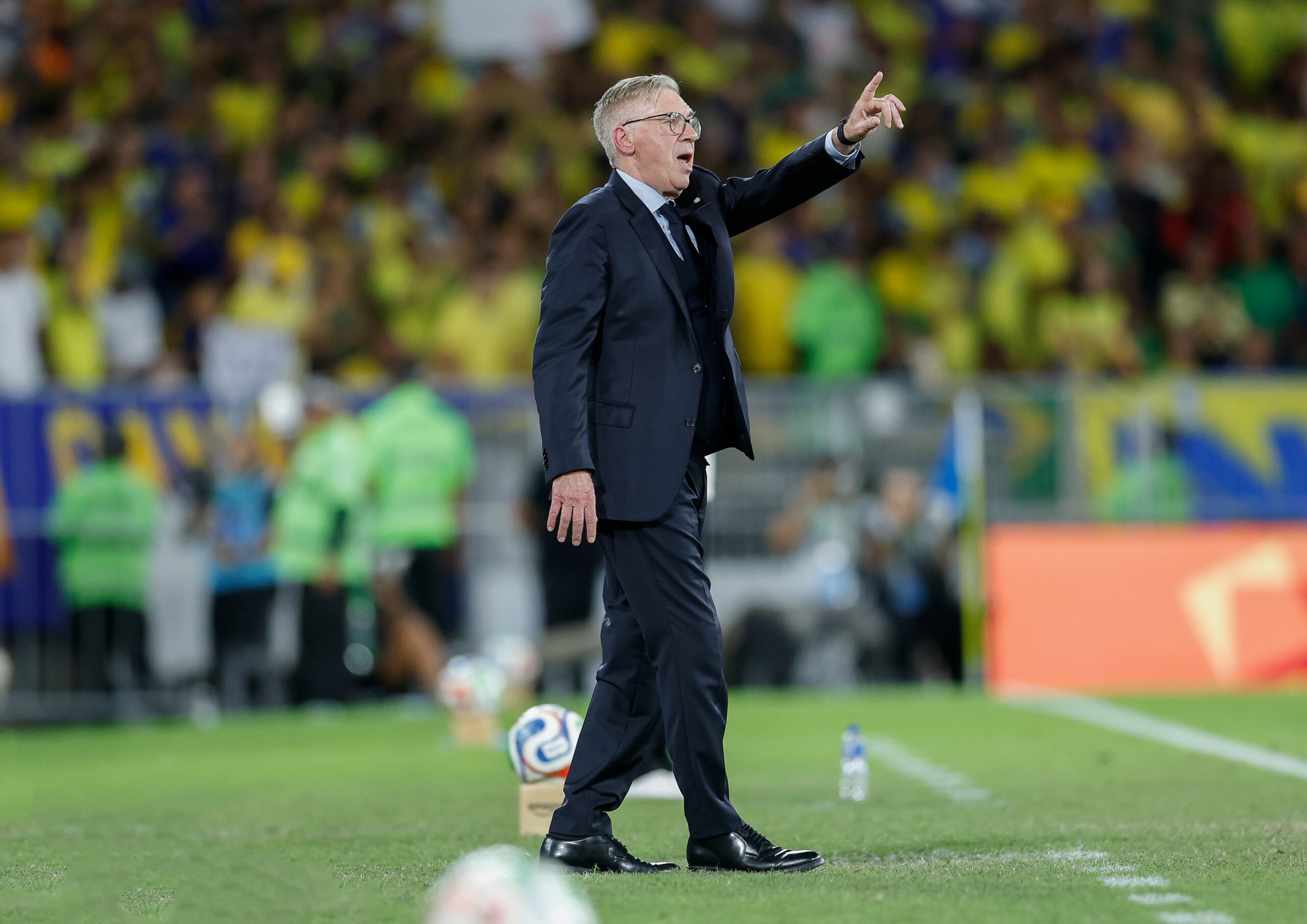 Ancelotti e Solbakken: duelo decisivo nas quartas da Copa do Mundo
