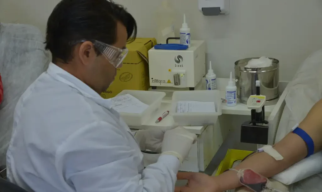 Entenda a Doença Falciforme: Sintomas e Impactos na Saúde