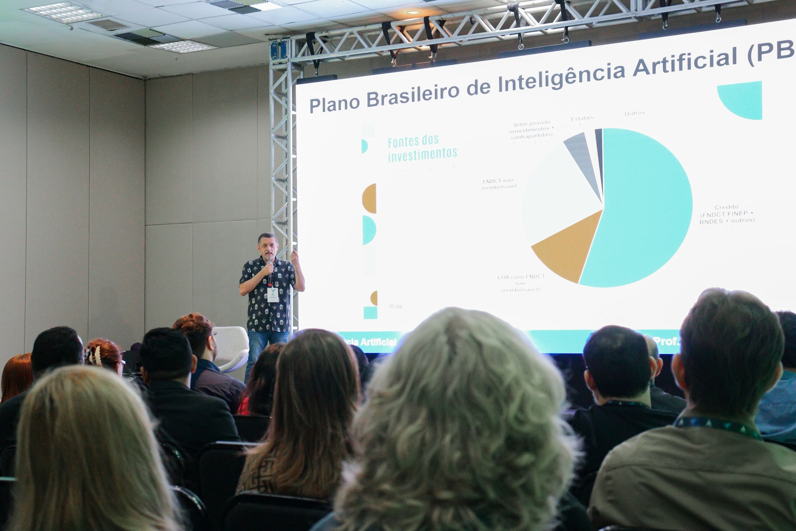 Palestra da UEA destaca como a IA é vital para o mercado amazonense