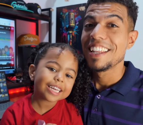 Menina de 4 anos encanta ao cantar clássico da década de 80; veja vídeo