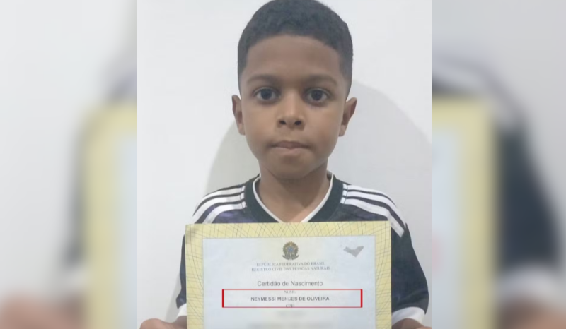 Menino é batizado de Neymessi em homenagem a Neymar e Messi em Alagoas