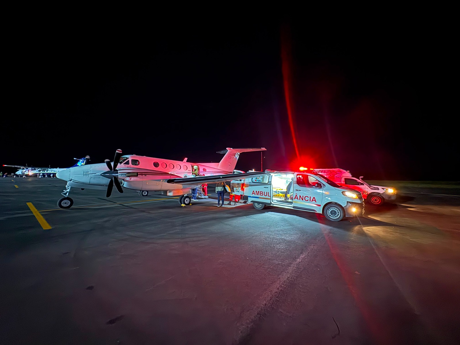 UTI aérea realiza transferência de pacientes graves de Parintins a Manaus