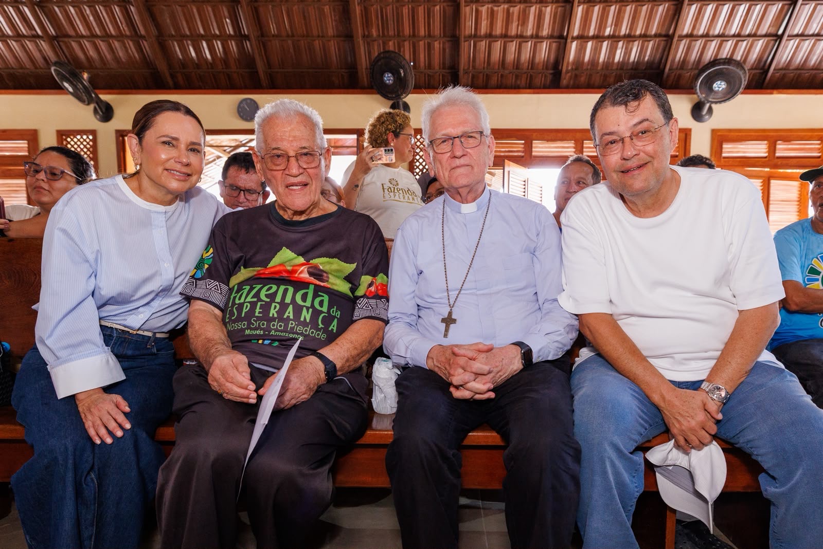 Eduardo Braga comemora os 25 anos da Fazenda da Esperança em Manaus