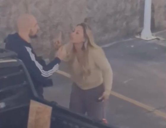 Vídeo mostra pastora agredindo entregador em Contagem, Minas Gerais