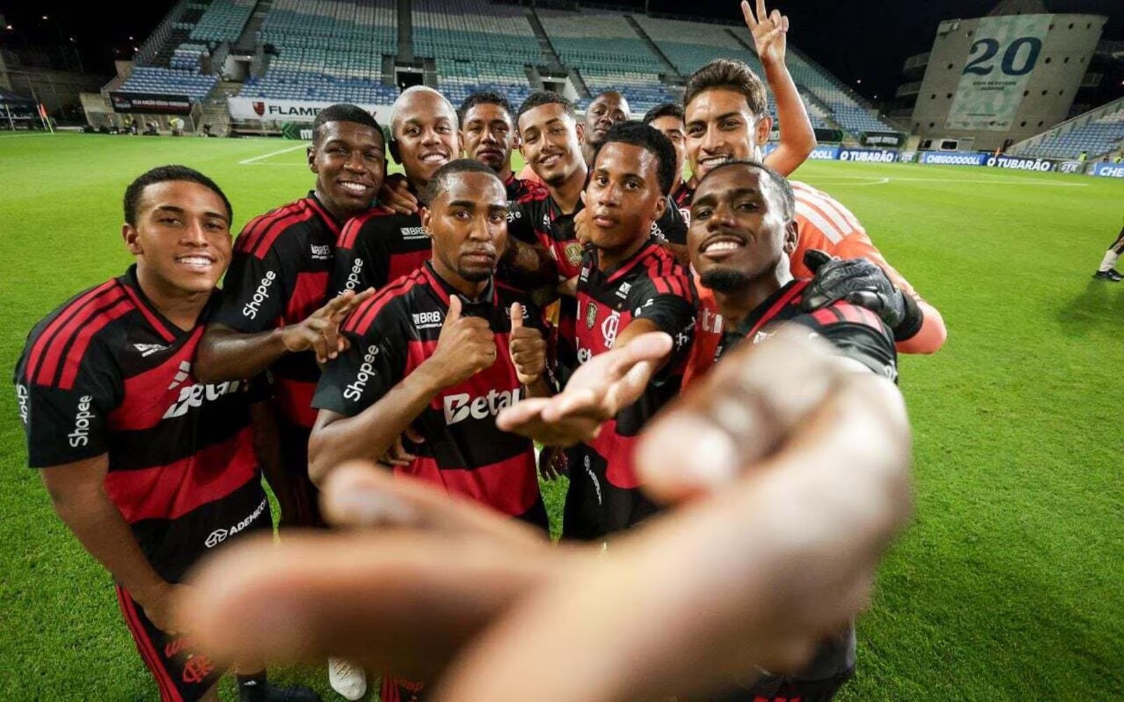 Flamengo se prepara para amistoso com reforços da Copa do Mundo