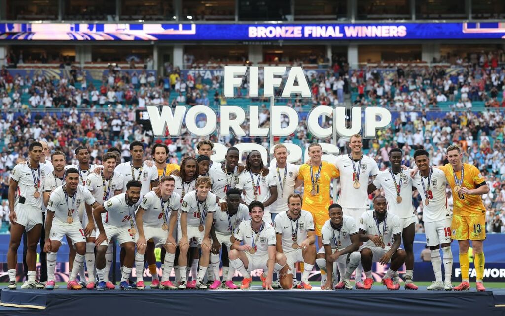 Inglaterra vence França por 6 a 4 e garante terceiro lugar na Copa do Mundo