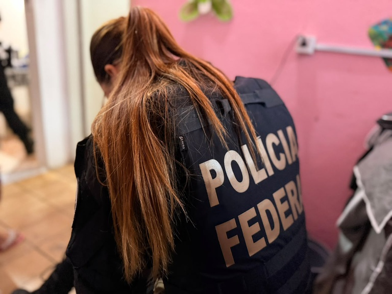 Homem é preso em Manaus por armazenar arquivos de abuso sexual infantil