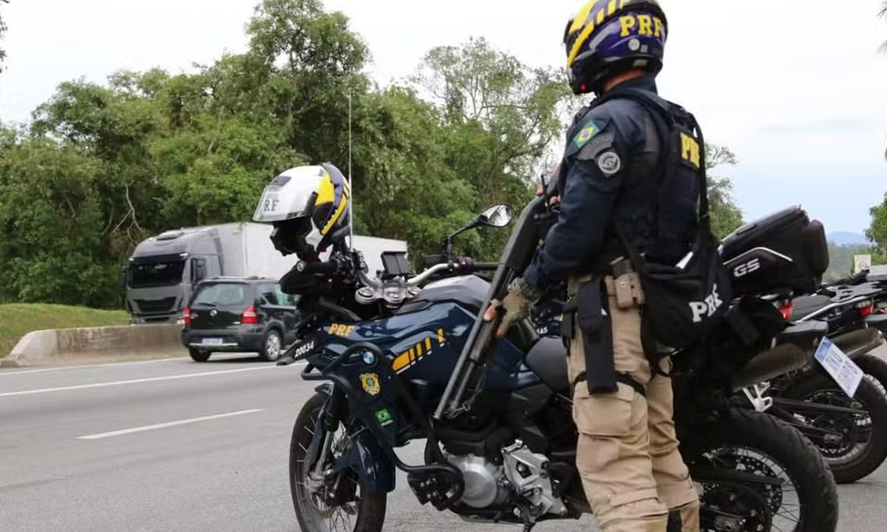 Jovem é preso ao tentar furtar moto da PRF em João Pessoa